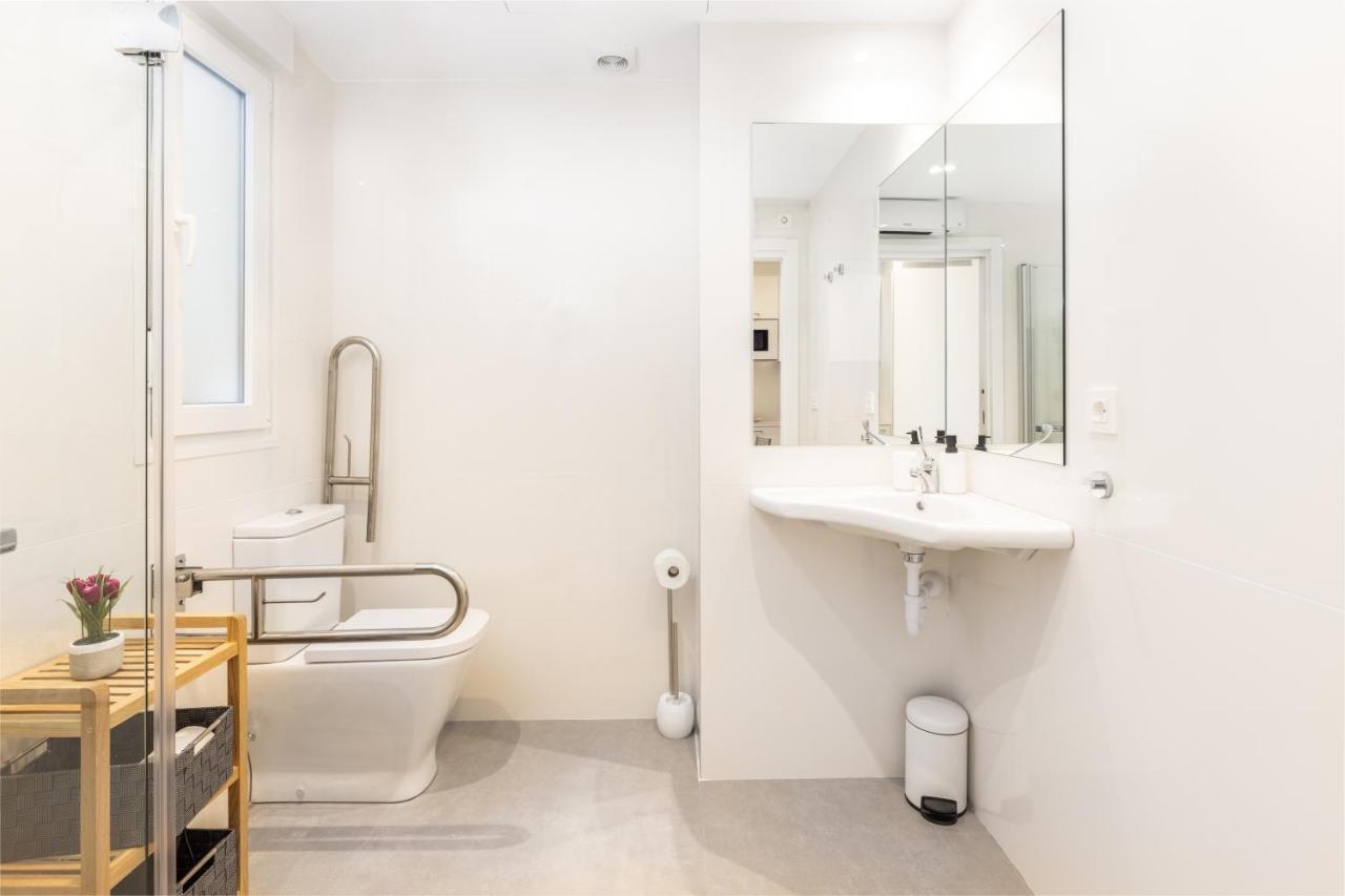 Santa Marina Apartamentuak ซาเราทซ์ ภายนอก รูปภาพ