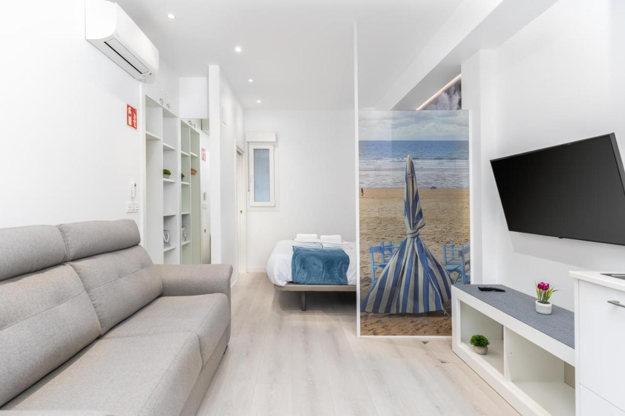 Santa Marina Apartamentuak ซาเราทซ์ ภายนอก รูปภาพ