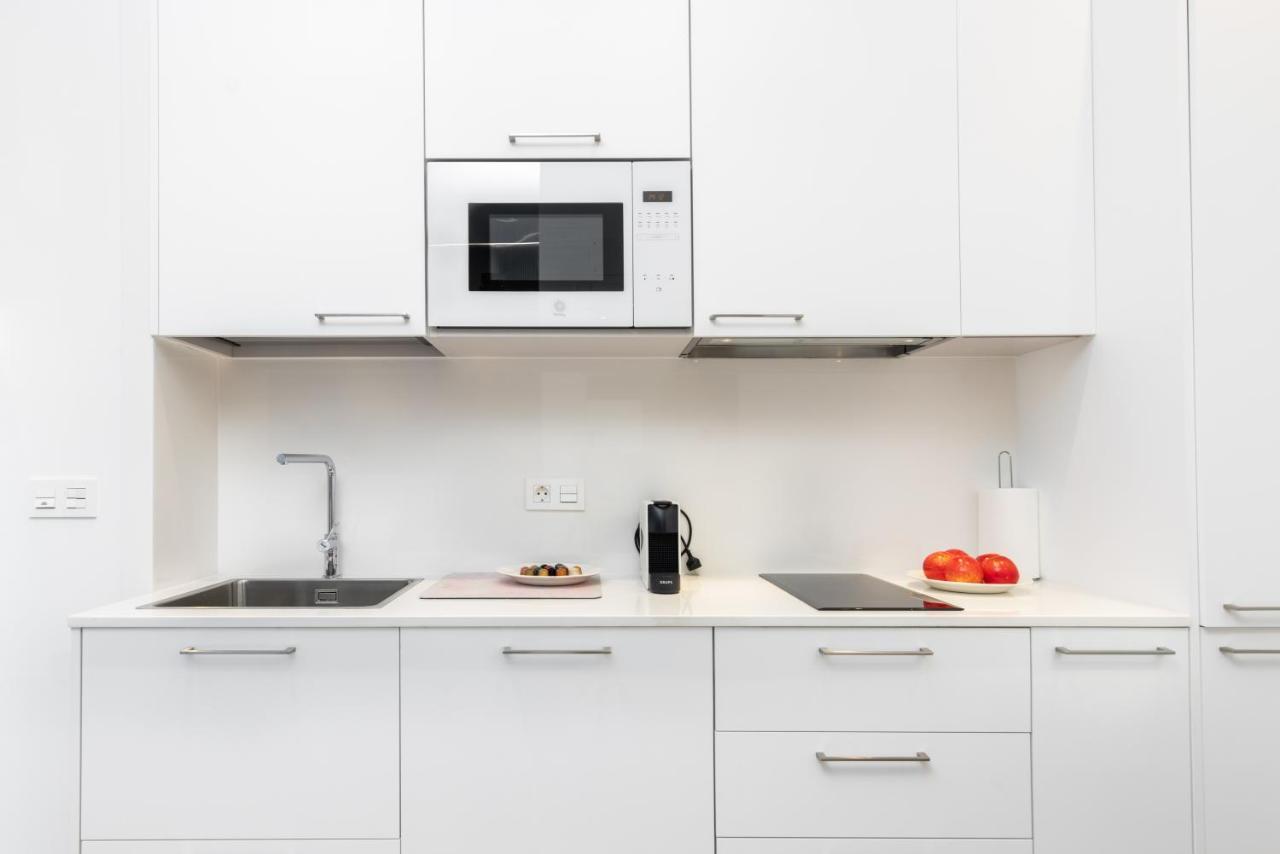 Santa Marina Apartamentuak ซาเราทซ์ ภายนอก รูปภาพ